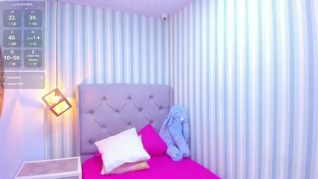 Snapshot of MAILYLOVE1 chatting on 03-22-25, 03:31 MAILYLOVE1 online show from 03-22-25, 03:31