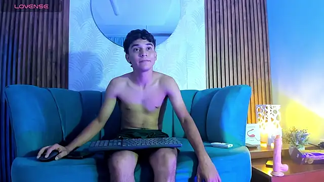 Austin Cardieff online show from 01-12-25, 12:44