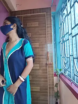 Snapshot of wild_bong_queen chatting on 10-04-25, 09:40 wild bong queen online show from 10-04-25, 09:40