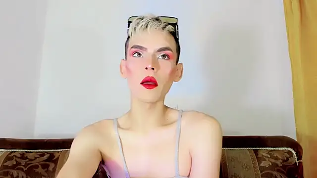 TatiGil online show from 10-11-25, 02:44