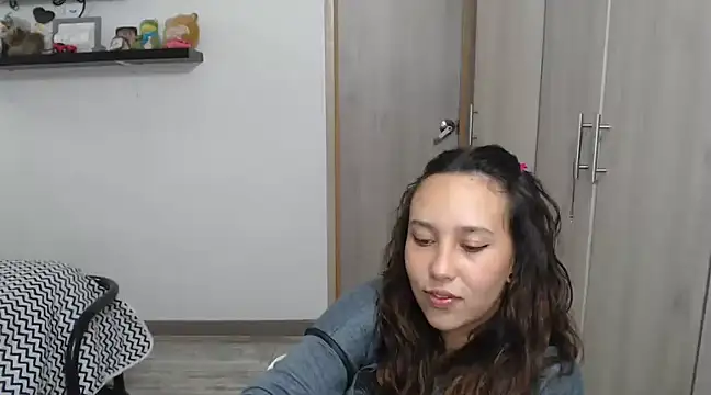 Skarlet Adams28 online show from 01-10-25, 10:57