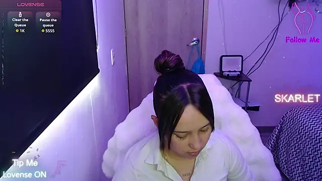 Skarlet Adams28 online show from 10-02-25, 07:43