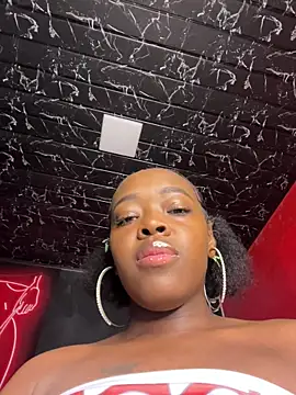 Thyana LS online show from 10-29-25, 01:35