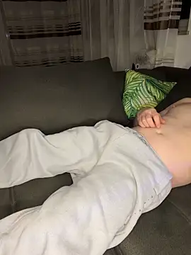 w12er online show from 04-22-26, 07:15