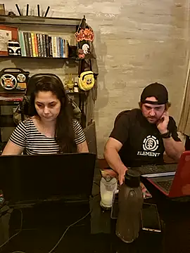 CoelhinhaGostosa online show from 10-24-25, 05:59