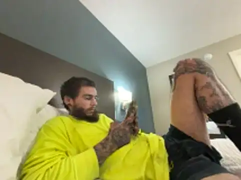 Snapshot of XMeF10 chatting on 01-06-26, 05:33 XMeF10 online show from 01-06-26, 05:33