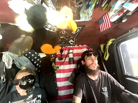 Snapshot of XMeF10 chatting on 01-08-26, 04:53 XMeF10 online show from 01-08-26, 04:53