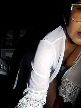 Snapshot of yarely9 chatting on 12-02-24, 05:15 yarely9 online show from 12-02-24, 05:15