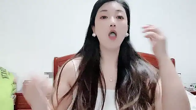 Lulu-y online show from 01-07-25, 04:18