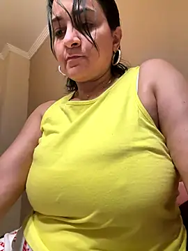 paulinaDiaz1 online show from 12-01-24, 05:57