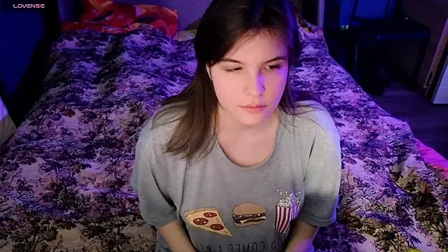 Ruyjin Choi online show from 12-24-24, 01:17