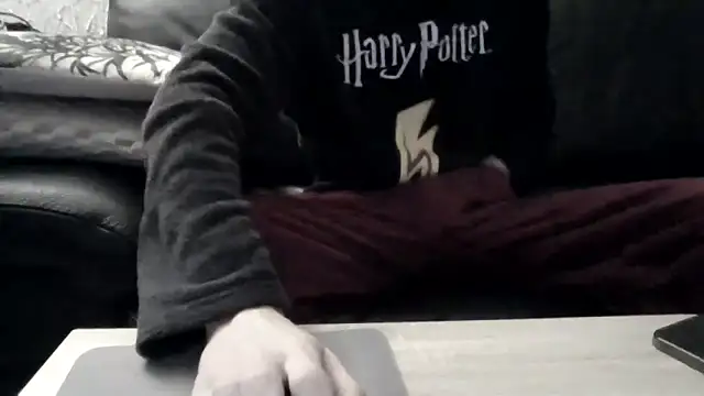 Snapshot of passif520 chatting on 11-01-25, 04:31 passif520 online show from 11-01-25, 04:31