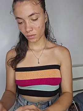 HelenHoltz online show from 12-03-25, 01:42