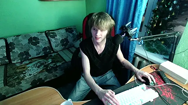 fameboyboo online show from 01-09-26, 04:54