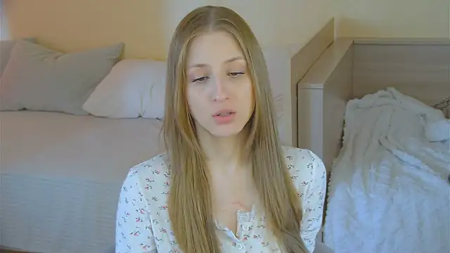 BritneyCruze online show from 04-14-26, 10:43