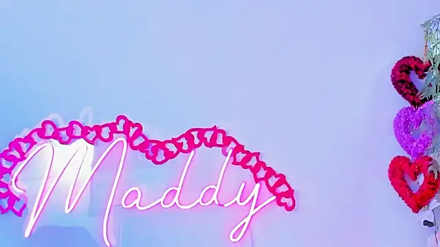 MaddyParisi online show from 02-15-25, 11:39