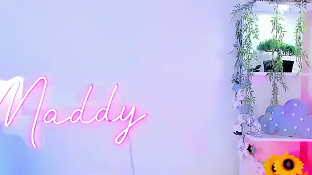 MaddyParisi online show from 03-05-25, 01:10