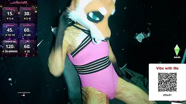 FoxieHikari online show from 12-16-24, 02:57