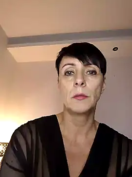 YOURHESZTIA online show from 12-02-24, 05:15
