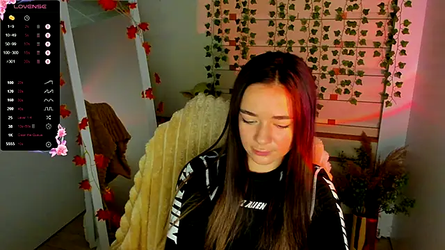 Bella XO online show from 10-10-25, 07:18