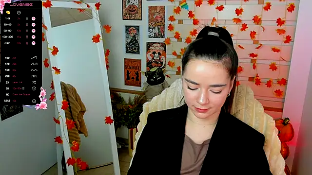 Bella XO online show from 10-25-25, 06:43