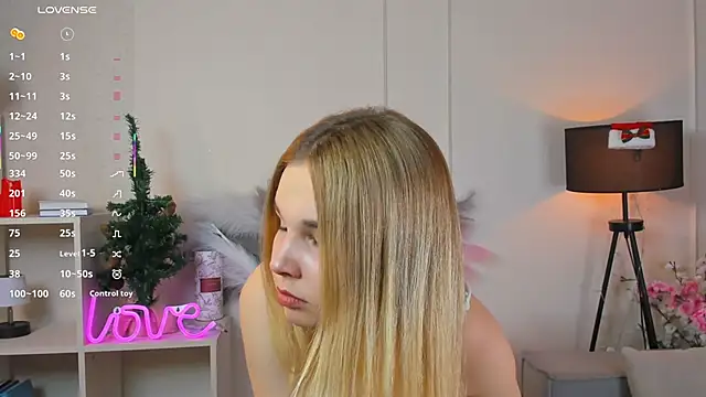 OdetteHarwick online show from 01-18-26, 07:12