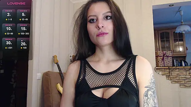 alicefromwl online show from 12-19-24, 05:18