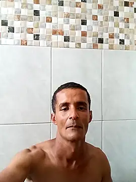 Snapshot of morenogato100 chatting on 10-12-25, 05:01 morenogato100 online show from 10-12-25, 05:01