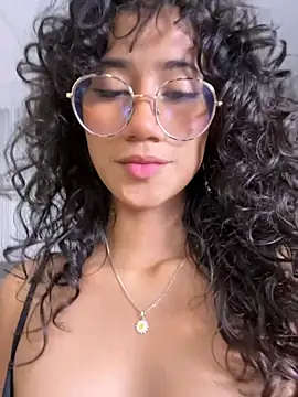 KaitlynLoveCam online show from 02-03-26, 10:15