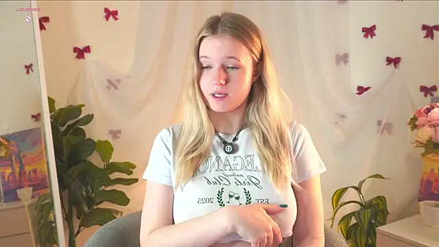 MaydaFoulk online show from 03-23-26, 01:20