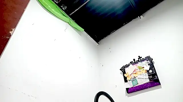 PetiteIvoryQueen19 online show from 12-03-25, 04:09