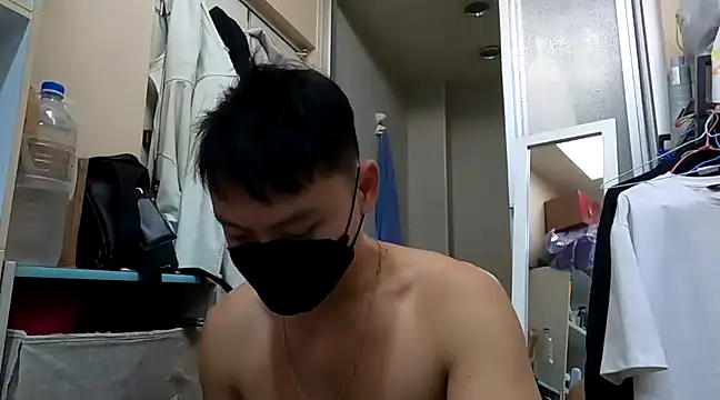 Snapshot of frnk30151 chatting on 12-11-24, 02:11 frnk30151 online show from 12-11-24, 02:11