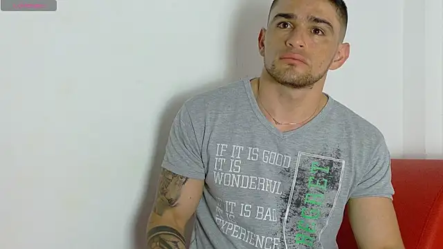 Sexy Alejandro  online show from 01-10-26, 01:24