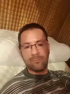 Snapshot of riskybusiness9090 chatting on 12-14-24, 08:29 riskybusiness9090 online show from 12-14-24, 08:29