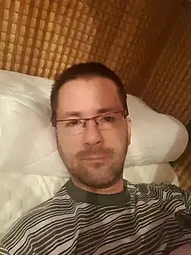 Snapshot of riskybusiness9090 chatting on 12-15-24, 06:51 riskybusiness9090 online show from 12-15-24, 06:51