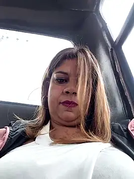 Laura-Hernandez online show from 03-24-26, 03:28