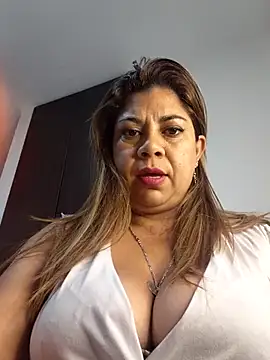Laura-Hernandez online show from 05-14-26, 09:10