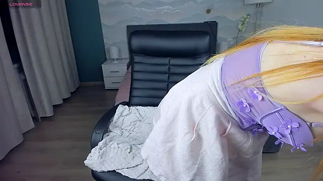 Melissa Nets online show from 10-30-25, 04:25