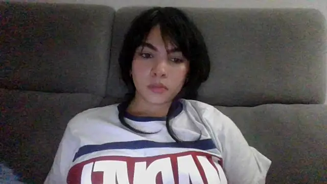 Kiri Cutee online show from 12-19-24, 08:34