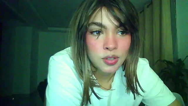 Kiri Cutee online show from 11-15-25, 04:32