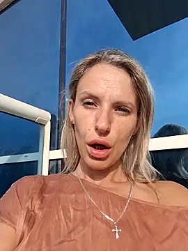 Snapshot of YourJuliena chatting on 02-23-25, 12:27 YourJuliena online show from 02-23-25, 12:27