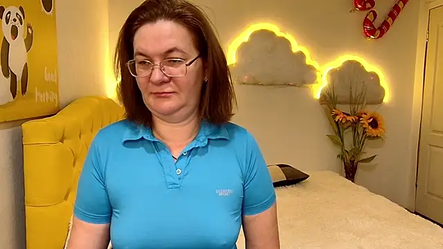 HolyMilfa online show from 02-02-25, 07:41