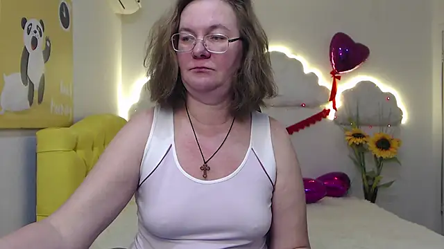 HolyMilfa online show from 02-21-25, 11:01