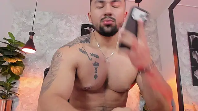 Regan   online show from 02-11-26, 02:16