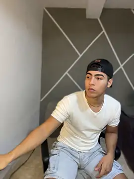 Diegobaby-18 online show from 04-16-26, 03:07