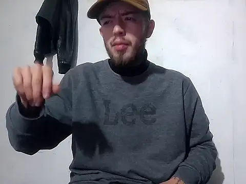 Aaronkiller online show from 12-18-24, 01:45