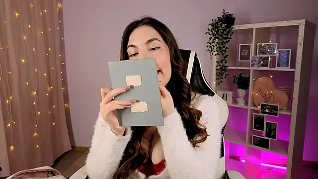 MelissaLovvv online show from 10-13-25, 04:01