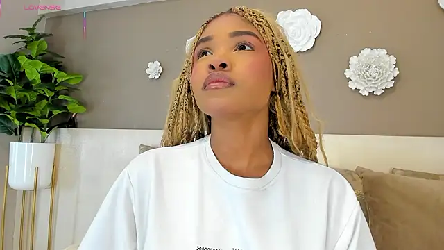 AriaFoster online show from 02-08-26, 03:43