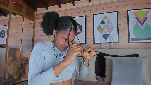 AriaFoster online show from 04-12-26, 03:44