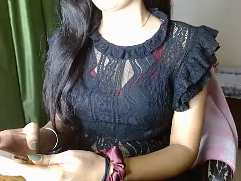 Snapshot of Your_Angel143 chatting on 06-11-26, 05:44 Your Angel143 online show from 06-11-26, 05:44